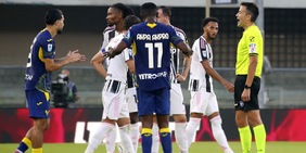 Verona-Juve 1-1: magia Conceicao, poi un rigore disegnato dal Var ferma Tudor