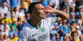 Avellino show a Carrara, poker Pescara all'Empoli. Padova, prima vittoria in rimonta