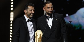 Donnarumma, il premio Yashin e l’elogio di Buffon: che messaggio social!