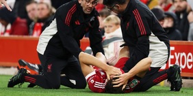 Leoni rompe il silenzio dopo il grave infortunio con il Liverpool: ”Non il debutto sognato, ma..."