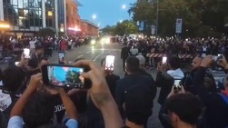 Milan-Napoli, l'arrivo dei rossoneri al Meazza