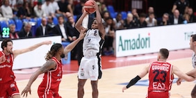 Esordio da sballo: Tortona fa festa davanti a Milano