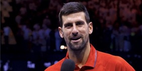 Djokovic si inchina a Sinner e chiede scusa al pubblico: "Non è stata colpa mia"