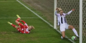 Juve Women beffata dal gol fantasma. Rabbia Canzi: “Non c’è sicurezza”