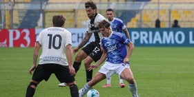 Il Como di Fabregas frena con il Parma. Tris Udinese al Lecce, Runjaic aggancia la Juve