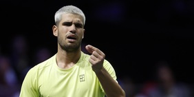 Alcaraz senza spiegazioni dopo il ko a Parigi: “Deluso dal mio livello, non so cosa sia successo”