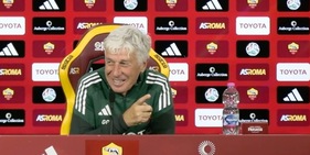Gasperini e il siparietto a Trigoria: un gatto interrompe la conferenza, Gian Piero reagisce così