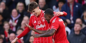 Douglas Luiz ko e Savona primo urlo in Premier: il Nottingham frena lo United, l'Arsenal vola