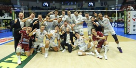 Cisterna corsara sul campo di Monza