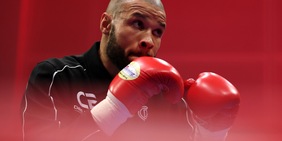 Novembre è il mese della grande boxe su Dazn