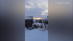 Ibra immerso in una vasca con un panorama...da "brividi"