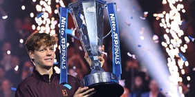 Sinner re di Torino, Alcaraz si inchina: un altro trionfo alle Nitto Atp Finals