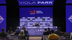 Vanoli si trasforma in un giornalista: "Posso farvi una domanda?"