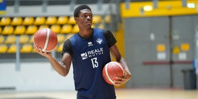 Reale Mutua Torino: risoluzione del contratto con Kesmor Osatwna