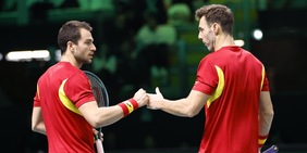 La Spagna senza Alcaraz rimonta la Repubblica Ceca e vola in semifinale: Carlos reagisce così!