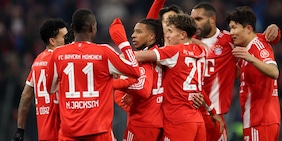 Il Bayern esagera: da 0-2 a 6-2! Emre Can non basta, pari in Dortmund-Stoccarda