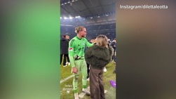 Schalke 04, vittoria nello scontro al vertice: Karius esulta con Diletta e la figlia
