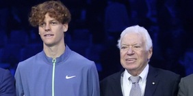 Sinner, altro incredibile ace alle critiche: per Pietrangeli silenzio social e gesto vero