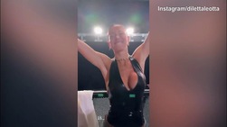 Concerto Elodie: Diletta Leotta scatenata, i fan in visibilio