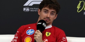 Ferrari, Leclerc si promuove e Hamilton vuole dimenticare