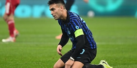 Szoboszlai non perdona, l'Inter si piega a San Siro al Liverpool tra le polemiche