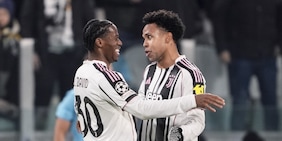 Juve-Pafos 2-0: McKennie, una magia tiene vivi i sogni Champions. David gol e abbraccio a Spalletti