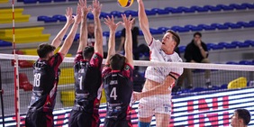 Nell'anticipo Siena strapazza Porto Viro