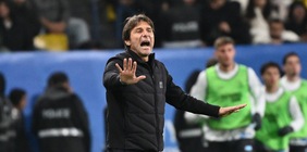 Napoli e Bologna si giocano la Supercoppa italiana 2025: Conte vuole il tris, Italiano per scrivere la storia