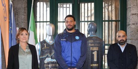Arriva la maglia "Special Edition" della Guerri Napoli tra sport, storia e solidarietà