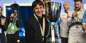 De Laurentiis tenta il colpo grosso: blindare Conte al Napoli fino al 2029