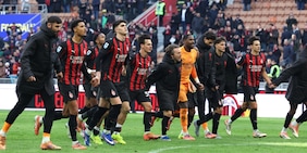 Pagelle Milan-Verona: Rabiot sfonda sempre, Nelsson errore pesante. Nkunku e Allegri...