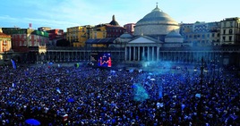 Da Geolier a Jovanotti, Napoli alza il volume con la grande musica