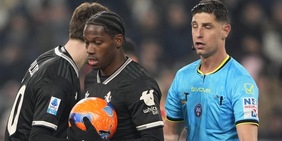 Moviola Juve-Lecce, fischia CalVARese: il rigore per i bianconeri è netto