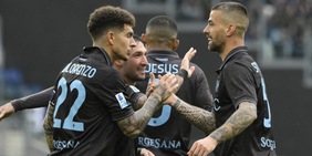 Pagelle Lazio-Napoli: Sarri rimane senza centravanti, altra prova di forza per Conte