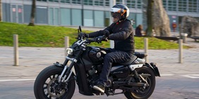 Prova Benelli Leoncino Bobber 400: l'italo-cinese dallo stile americano