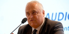 Lotito: "Sarri non fa scouting. Raspadori? Gioca sempre poco, vedremo se sarà meglio di Ratkov"