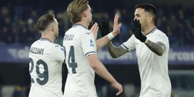 La Lazio torna a vincere dopo un mese: un autogol condanna il Verona