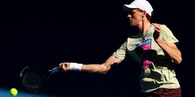 Sinner a Melbourne si “scalda” con Cahill