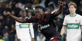 Doppio Adams salva il Siviglia: pari in extremis con l'Elche. Bournemouth beffato dal Brighton