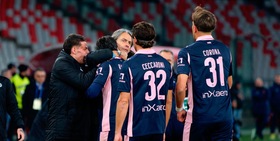 Pohjanpalo e un ex Juve trascinano il Palermo: travolto il Bari al San Nicola