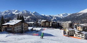 Vialattea a Sauze d’Oulx: sabato 7 febbraio lo Ski Show in notturna al Campetto Clotes