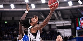 Virtus Bologna, atto di forza.  A Brescia è 1° posto