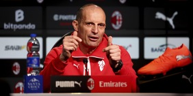 Allegri, stoccata a Fabregas e arbitri: "Bisogna essere educati e imparare dagli errori..."