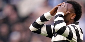 Juve inguardabile come la maglia, il Como passeggia e ora la Champions è a serio rischio