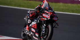 L’Aprilia di Bezzecchi è la prima antiDucati