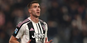 Vlahovic-Juve, vertice per il rinnovo: ingaggio alla Yildiz, quando ci sarà l'incontro. E su Kolo Muani...