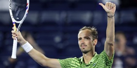 Medvedev trionfa a Dubai senza giocare: Griekspoor si ritira prima della finale, cosa è successo