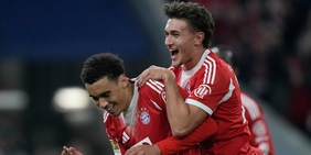 Bayern, tutto facile prima dell'Atalanta. Gioia Real al 95', Psg ko, Liverpool avanti senza Chiesa