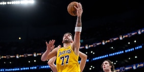 Doncic ne fa 51 e Shai sorpassa Chamberlain. Boston e San Antonio ko