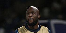 Lukaku fa scoppiare il caso, Napoli arrabbiato: è rimasto in Belgio senza permesso